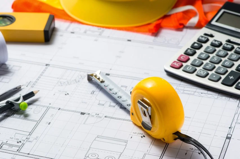 Construction Estimators: Balancing Precision and Flexibility in Budget Planning