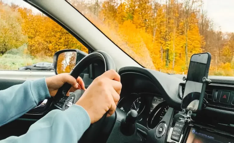 Car Features that Make it Easy to Drive during Fall