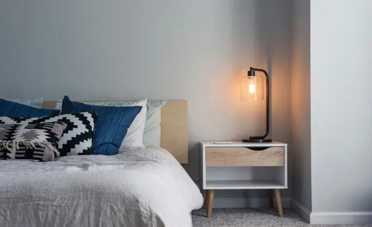 Must-Have Bedroom Essentials for A Cozy Space