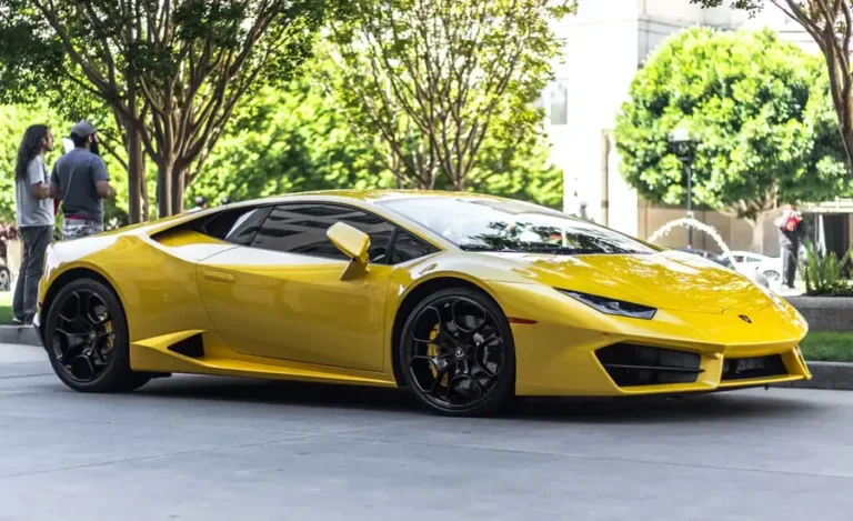 Lambo Rental Boston: The “Rich Weekend Hack” That Turns a Normal Night Into a Movie